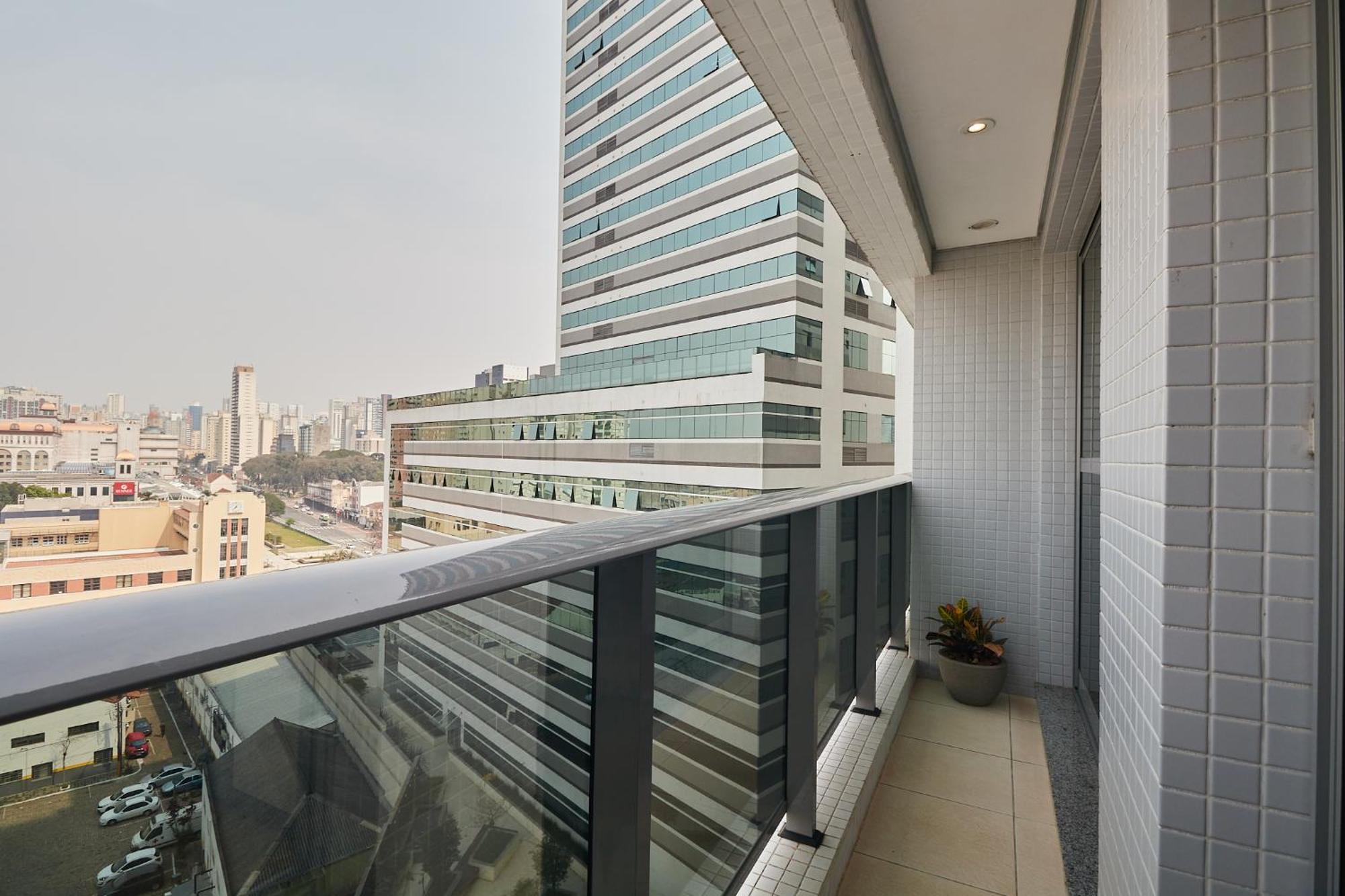Estudio Aconchegante No Centro De Curitiba - Ar Condicio E Localizacao Perfeita! Экстерьер фото